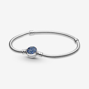 Sterling silver Pandora Moments Sparkling Blue Disc Clasp Snake Charm Holders | UNSYEB-796